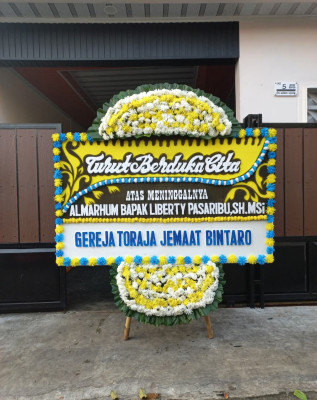 Papan Bunga Duka di Mekarjaya