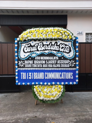 Papan Bunga Duka di Mekarjaya
